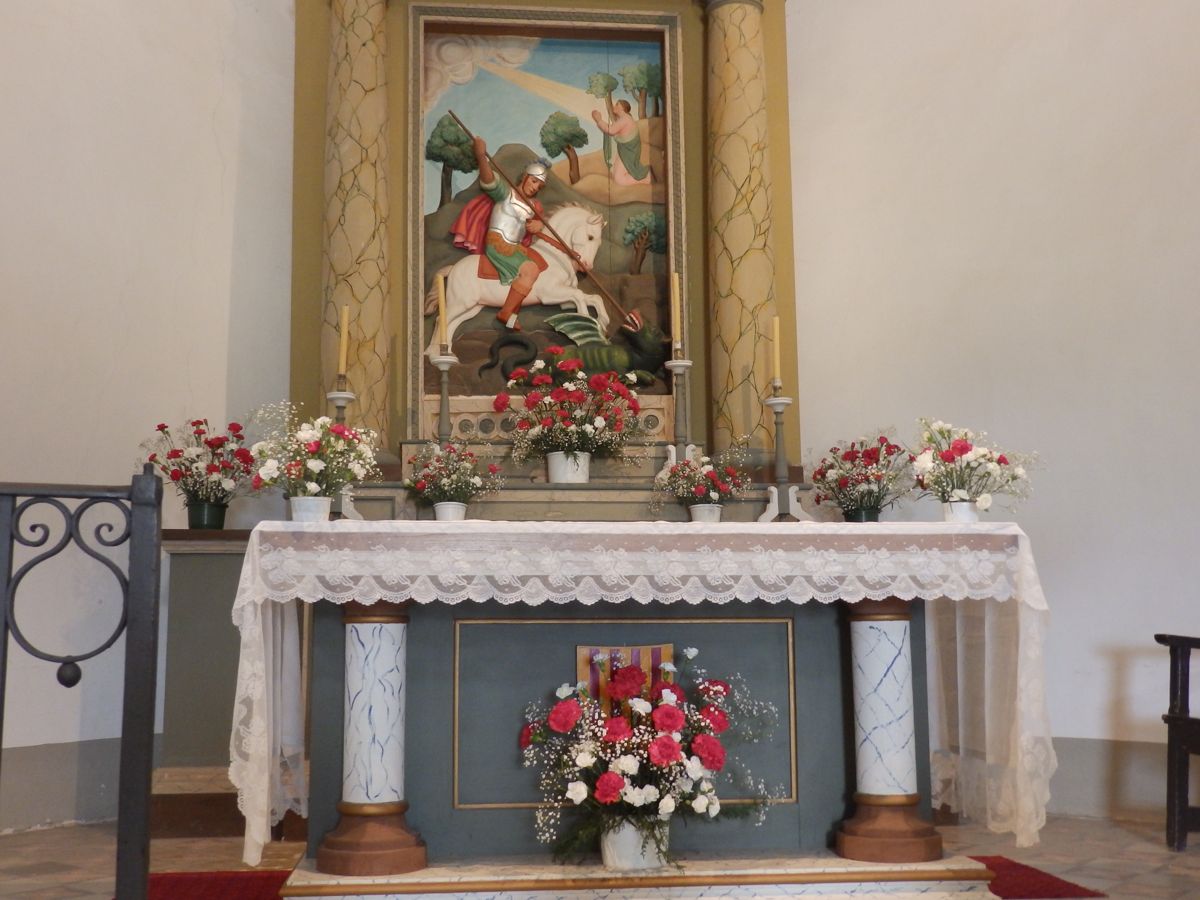 Interior de l'ermita de Sant Jordi de Puigseslloses [2016]